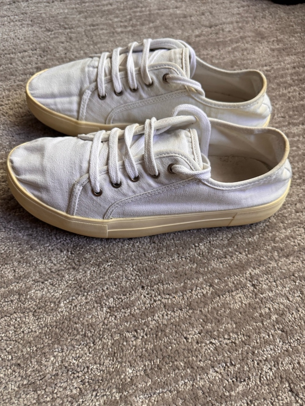 Khombu Molly 2 White Canvas Sneakers Size 7 - Picture 4 of 7